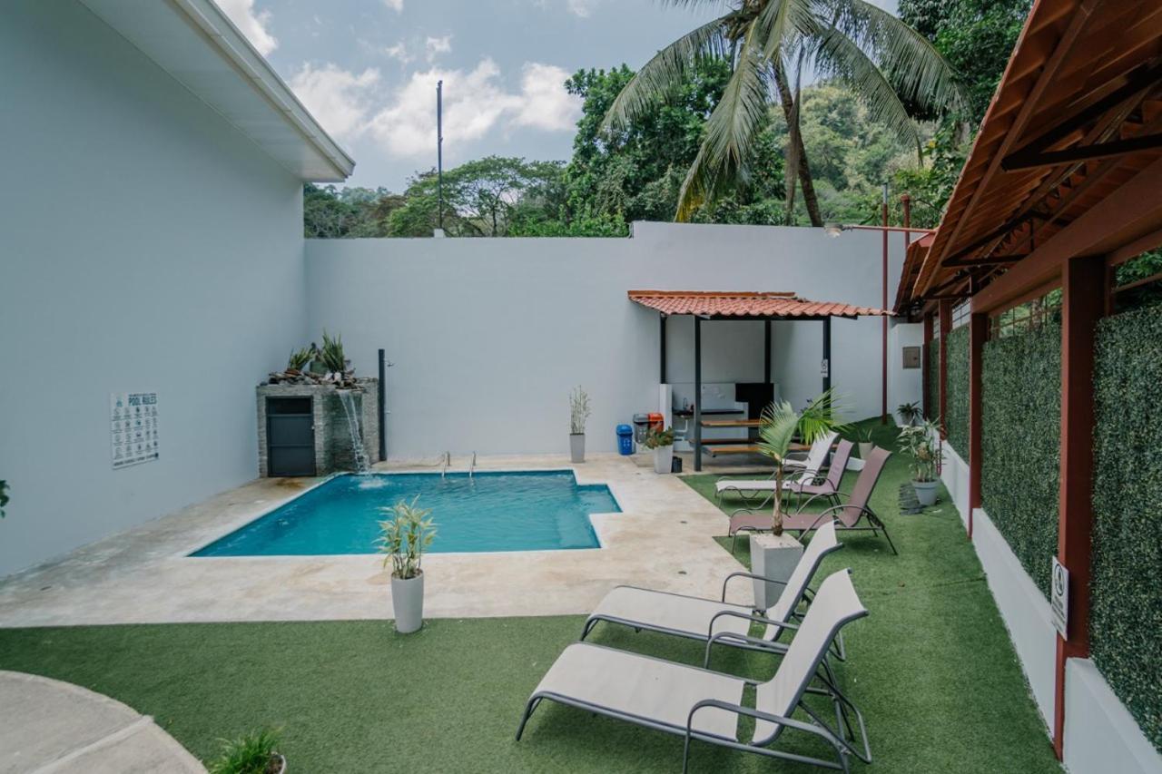 Apartamentos Ganesha Jacó Exterior foto