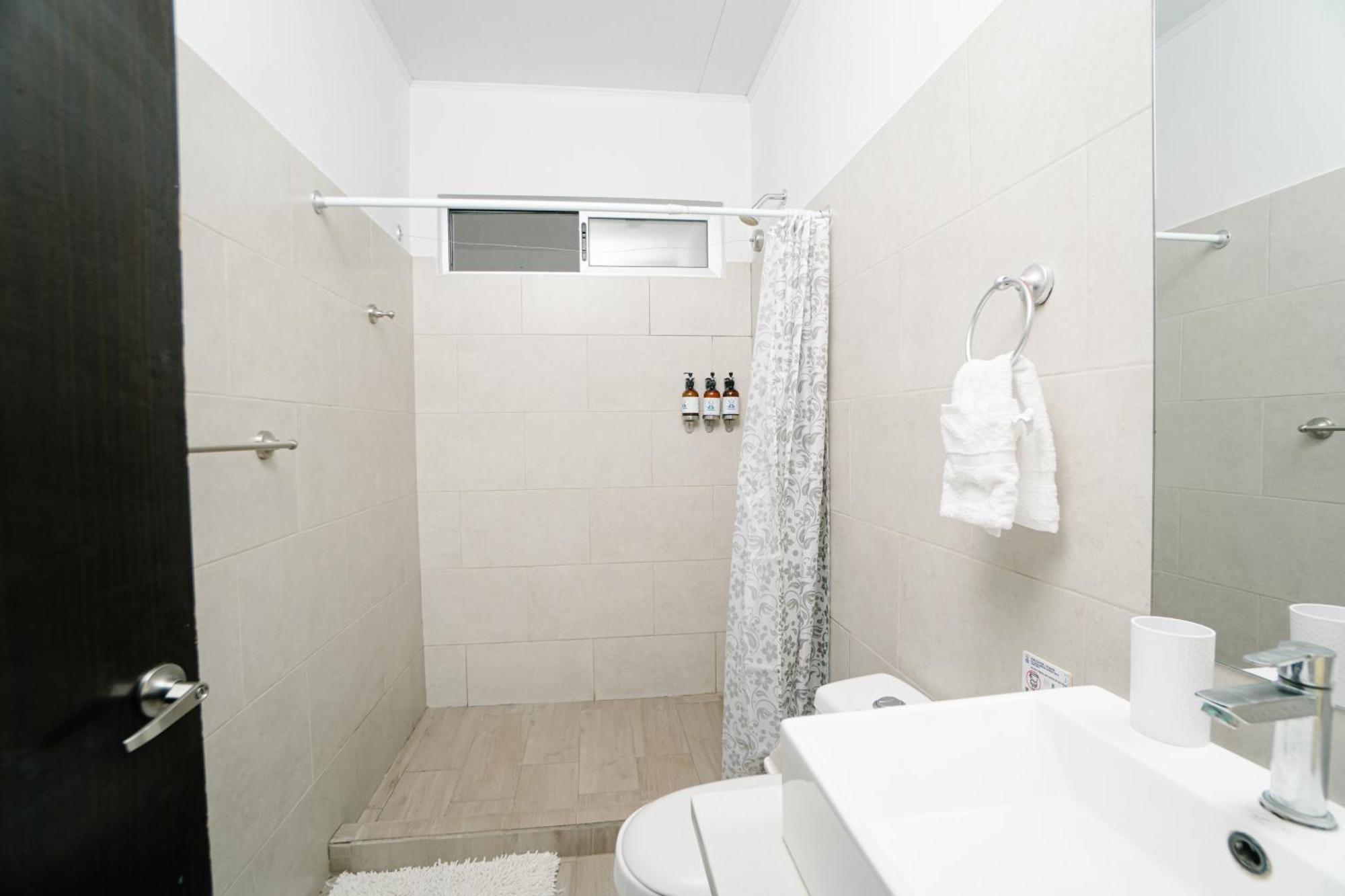 Apartamentos Ganesha Jacó Exterior foto